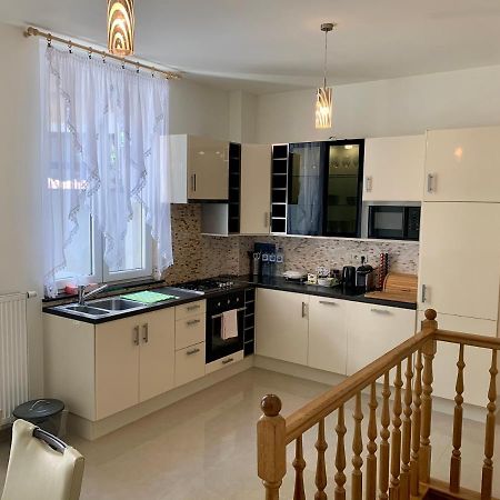 Appartement Chez Agnes Брюксел Екстериор снимка